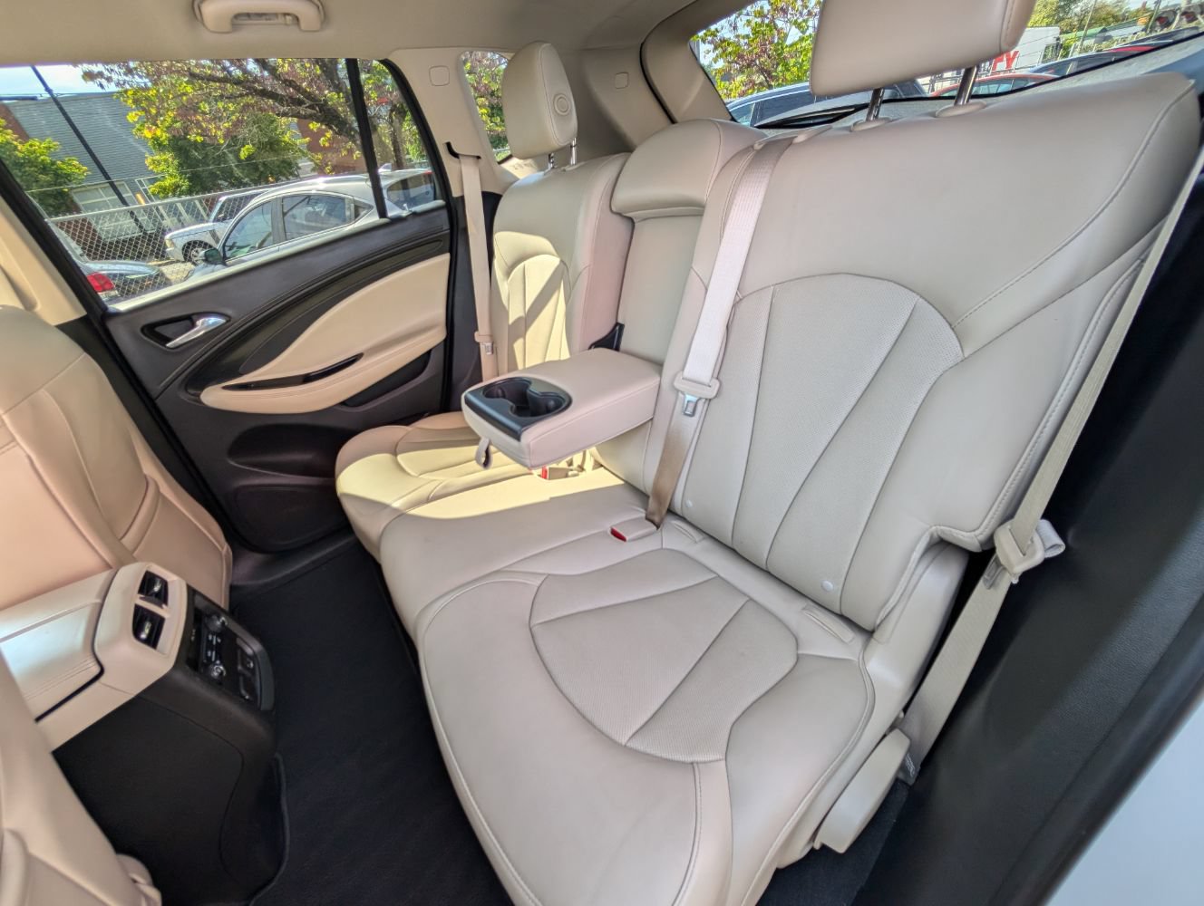 Used 2018 Buick Envision Essence AWD/4WD image 18