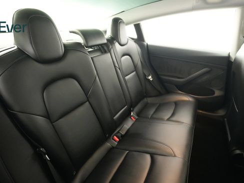 Used 2023 Tesla Model 3 Standard Range RWD image 5