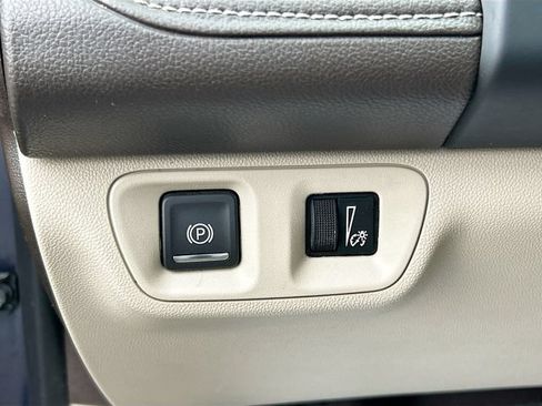 Used 2019 GMC Acadia Denali w/ Technology Package AWD/4WD image 14