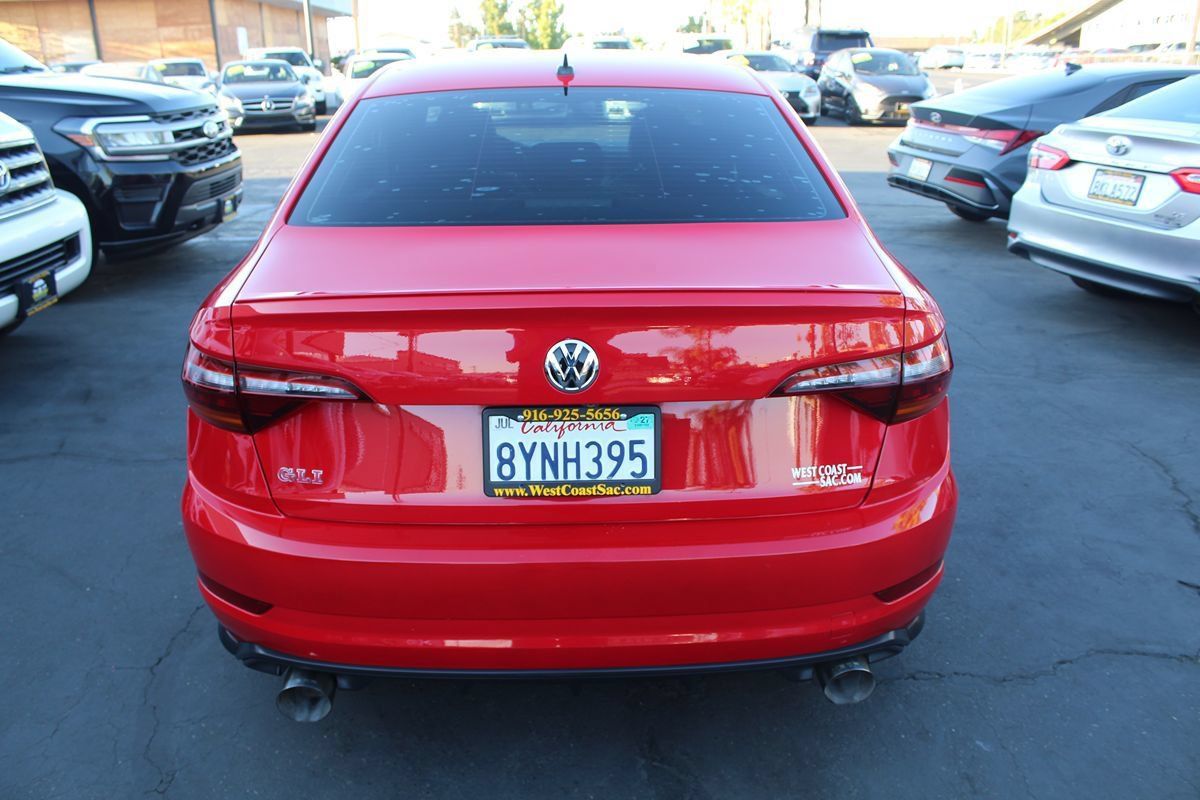 Used 2019 Volkswagen Jetta GLI FWD image 6