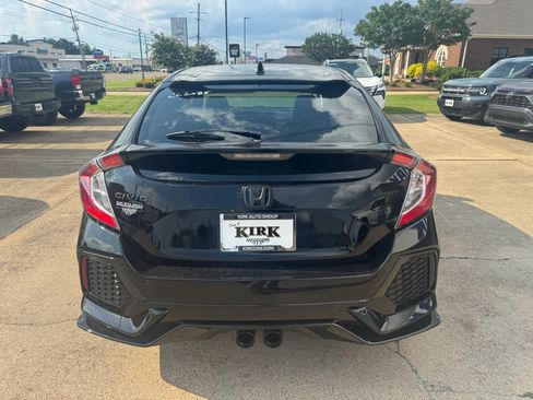 Used 2017 Honda Civic Sport image 4