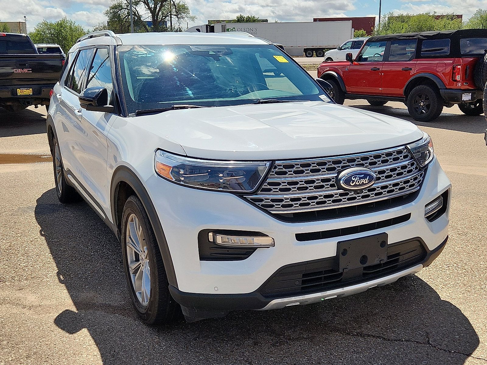 Used 2023 Ford Explorer Limited RWD image 4