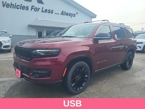 Used 2023 Jeep Wagoneer Series III w/ Premium Group I AWD/4WD image 29