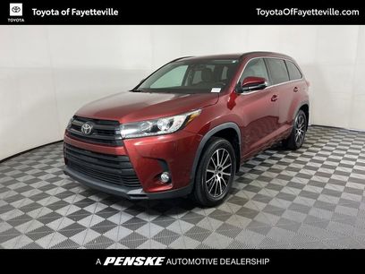 Used 2017 Toyota Highlander SE