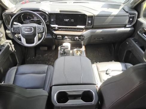 Used 2024 GMC Sierra 1500 Elevation w/ Elevation Premium Package AWD/4WD image 2