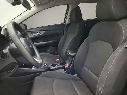 Used 2021 Kia Forte LXS FWD image 17
