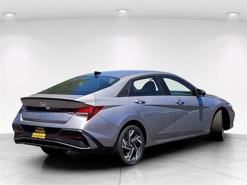 New 2025 Hyundai Elantra Sport image 3