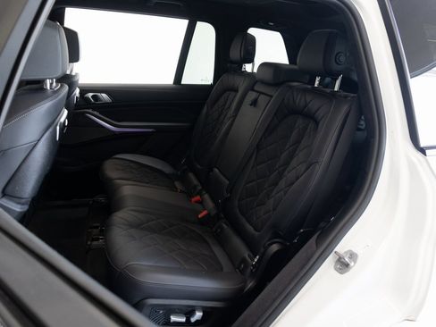 Used 2023 BMW X7 xDrive40i w/ Executive Package image 23