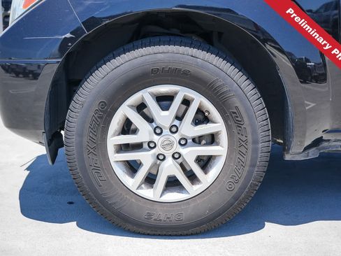 Used 2018 Nissan Frontier SV w/ Value Truck Package RWD image 11