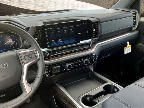 New 2026 Chevrolet Silverado 2500 LT w/ Trail Boss Package image 6