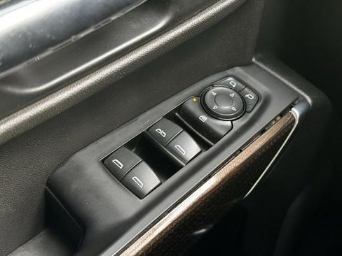 Certified 2022 Chevrolet Silverado 1500 RST image 30