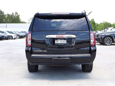 Used 2017 GMC Yukon XL Denali w/ Open Road Package AWD/4WD image 7