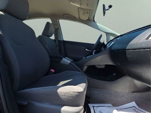 Used 2013 Toyota Prius Two FWD image 18