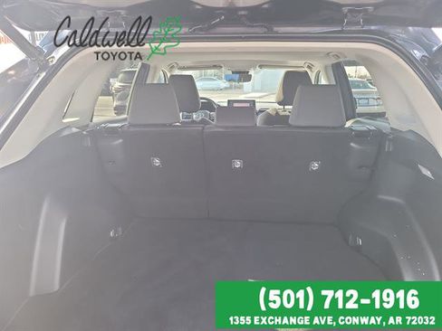Used 2021 Toyota RAV4 XLE w/ Convenience Package image 26