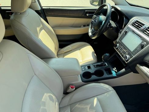 Used 2019 Subaru Outback 2.5i Limited image 17