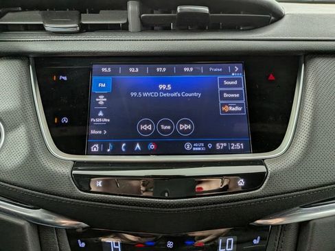 Certified 2023 Cadillac XT5 Premium Luxury w/ LPO, Floor Liner Package FWD image 21