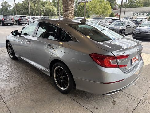 Used 2018 Honda Accord EX-L image 8
