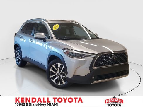 Used 2023 Toyota Corolla Cross XLE w/ Convenience Package image 1