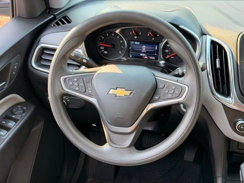 Used 2023 Chevrolet Equinox LT w/ LPO, Floor Liner Package FWD image 17