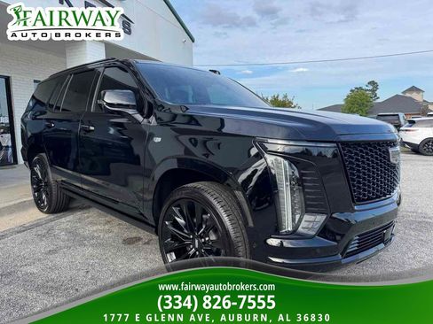Used 2026 Cadillac Escalade Sport w/ LPO, Floor Liner Package RWD image 4