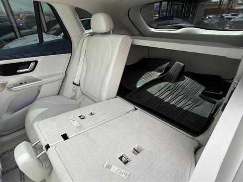 Used 2023 Mercedes-Benz EQE 350+ 4MATIC SUV w/ AMG Line Exterior Package image 23