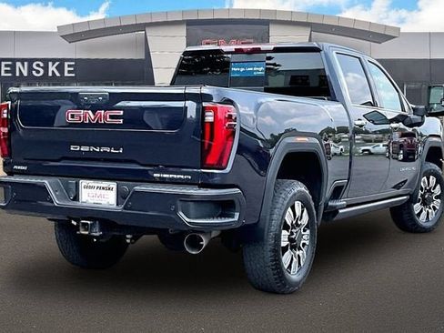 Certified 2025 GMC Sierra 3500 Denali w/ Denali Reserve Package AWD/4WD image 2