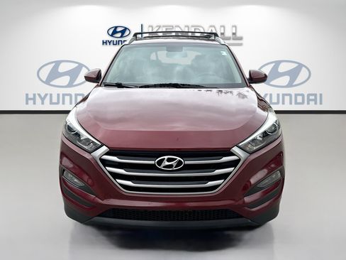 Used 2017 Hyundai Tucson SE FWD image 2