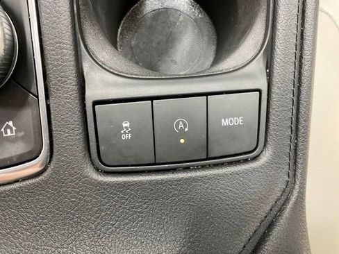 Used 2019 Cadillac XT4 Luxury FWD image 32