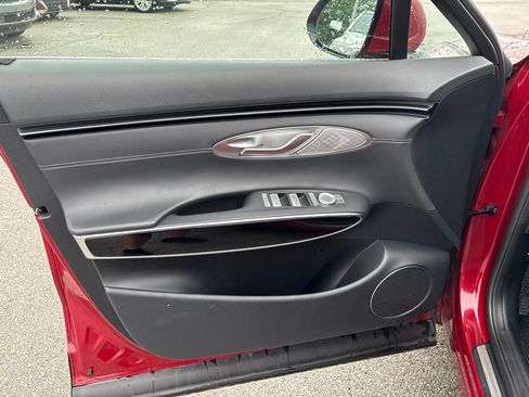 Used 2025 Genesis GV70 2.5T AWD/4WD image 9