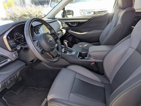 Used 2025 Subaru Outback Onyx Edition image 24