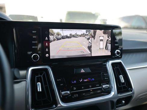 Used 2023 Kia Sorento SX Prestige AWD/4WD image 23
