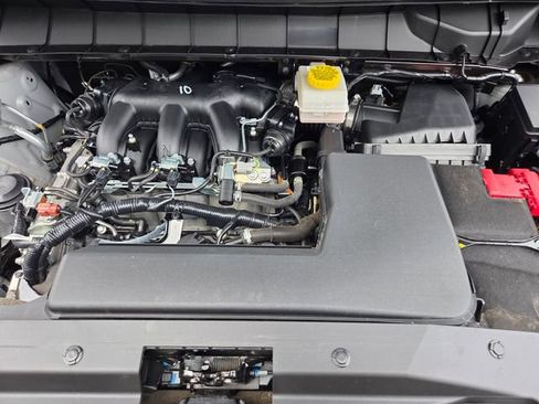 Used 2024 Nissan Pathfinder Rock Creek AWD/4WD image 33