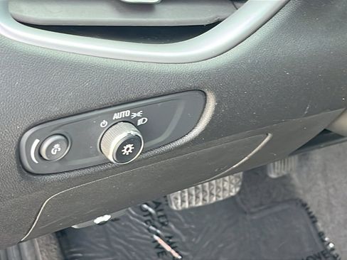 Certified 2024 Chevrolet Malibu LT image 12