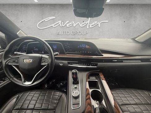 Used 2022 Cadillac Escalade ESV Sport Platinum w/ LPO, ONYX Package RWD image 20