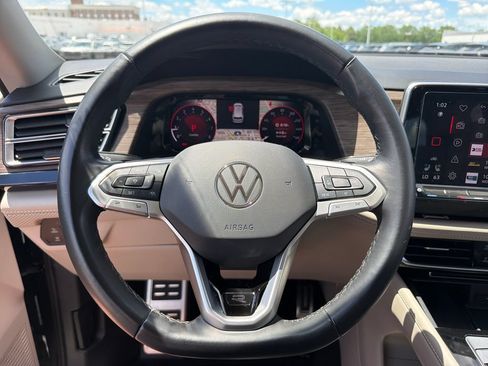 Certified 2024 Volkswagen Atlas SEL Premium R-Line AWD/4WD image 12
