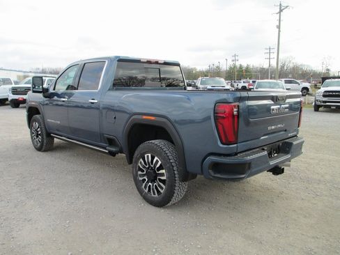 New 2026 GMC Sierra 2500 Denali Ultimate image 8