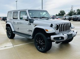 Used 2021 Jeep Wrangler Unlimited Sahara AWD/4WD video 2