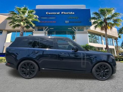 Used 2023 Land Rover Range Rover SE AWD/4WD image 4