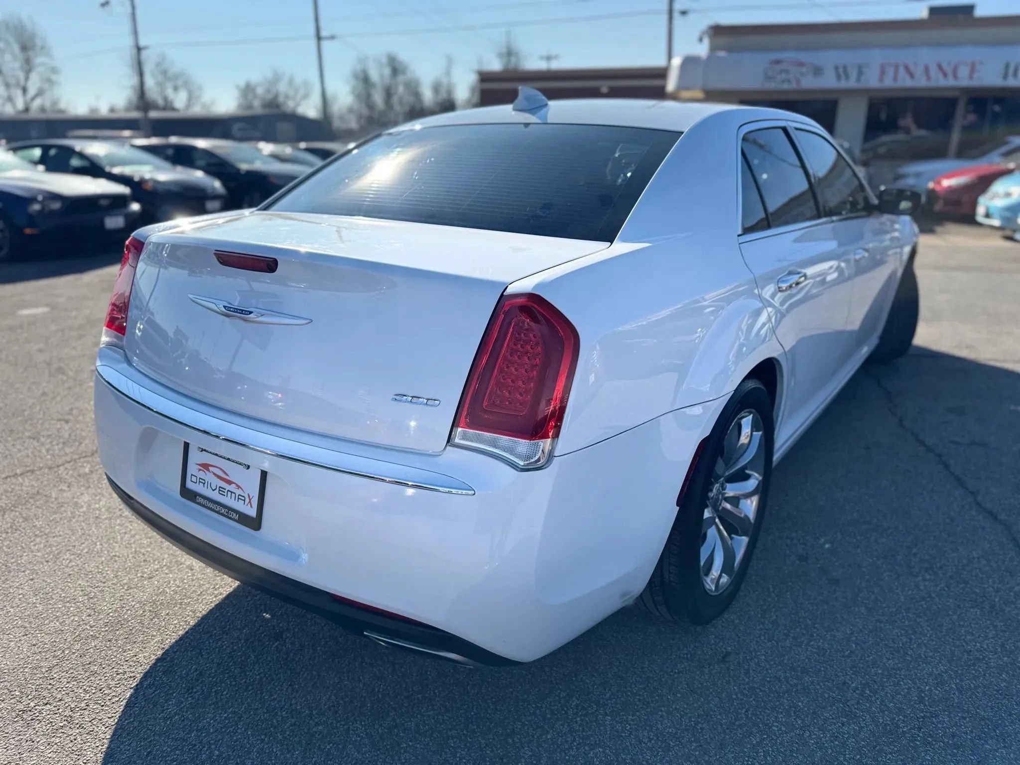 Used 2020 Chrysler 300 Limited RWD image 3