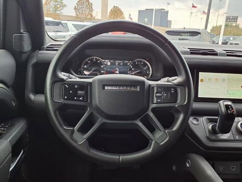 Used 2023 Land Rover Defender 110 X-Dynamic SE image 10