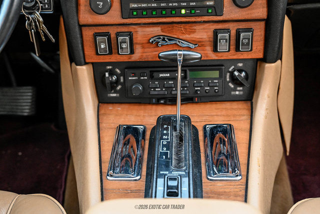 Used 1987 Jaguar XJ6 RWD image 72