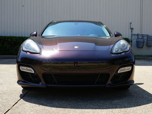 Used 2013 Porsche Panamera GTS image 3