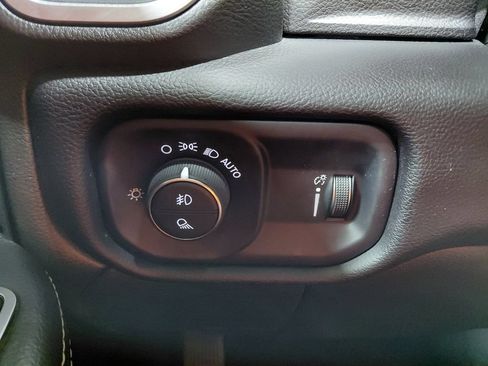 Certified 2024 RAM 2500 Big Horn AWD/4WD image 39