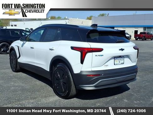 New 2026 Chevrolet Blazer EV LT image 4