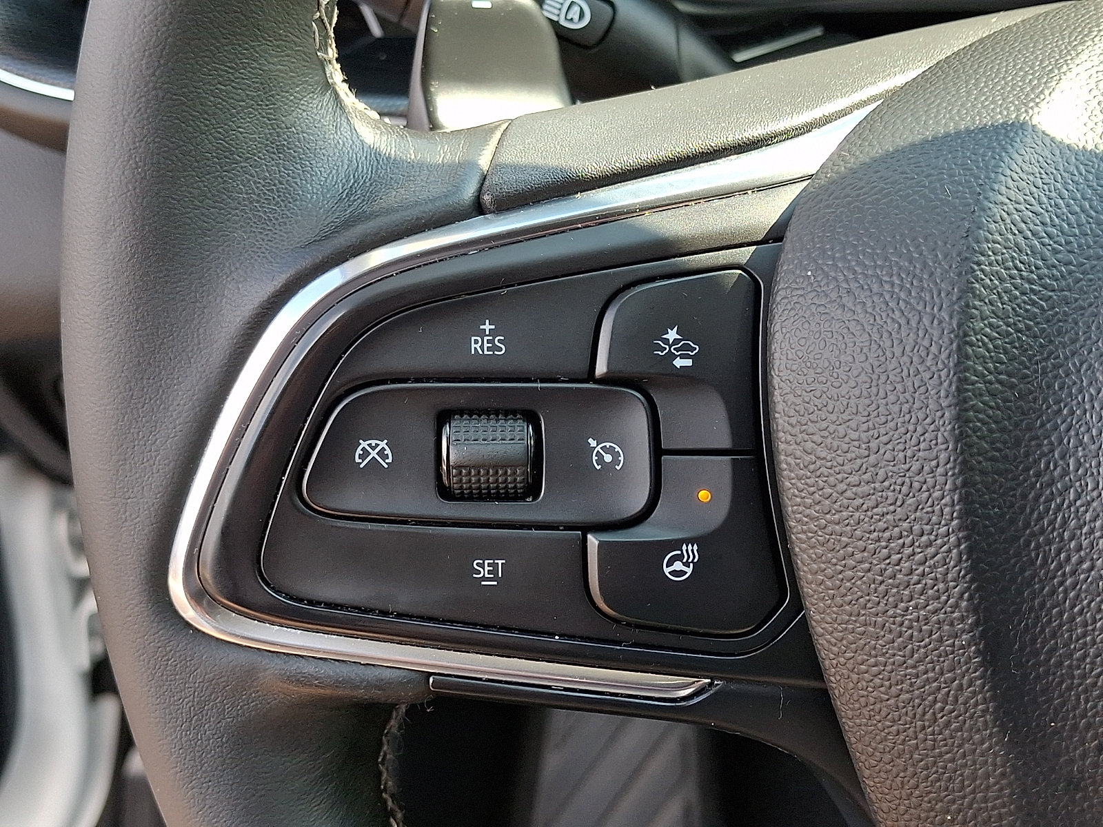 Used 2023 Buick Envision Preferred AWD/4WD image 21