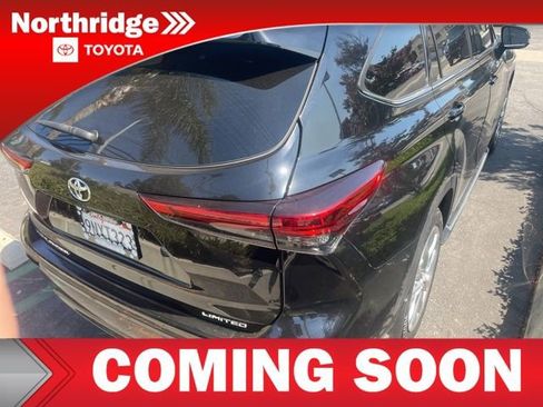 Used 2021 Toyota Highlander Limited FWD image 5