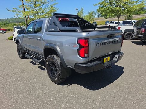 Certified 2025 Chevrolet Colorado ZR2 w/ Midnight Edition AWD/4WD image 4