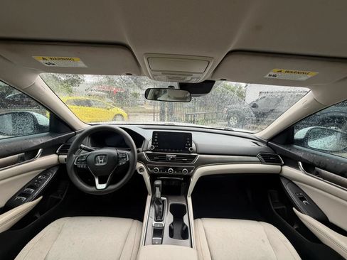 Used 2018 Honda Accord LX image 18