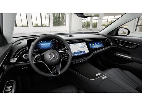 New 2026 Mercedes-Benz E 450 4MATIC Sedan image 3