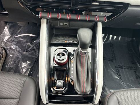 Used 2023 GMC Canyon AT4X image 14